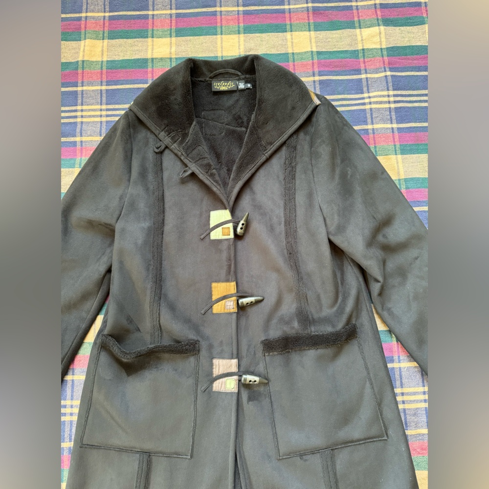 Icelandic Design Button Up Jacket - Picture 5 of 12